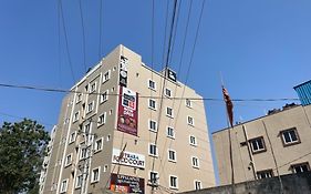 Hotel O Helloworld Tech View